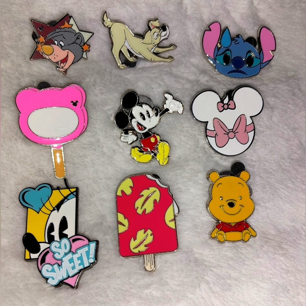 Disney character pins used